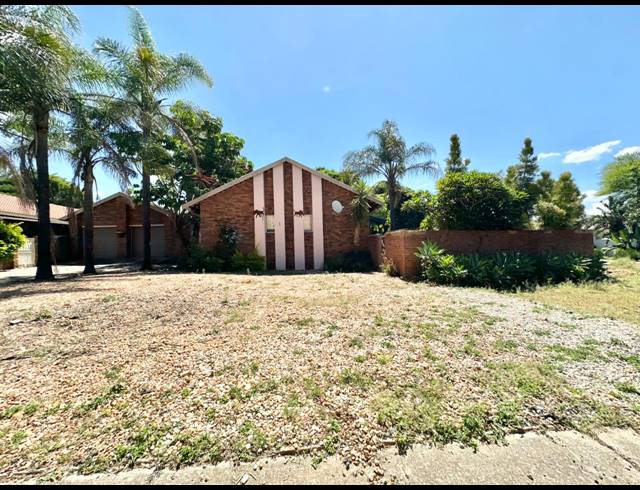 7 BEDROOM HOUSE FOR SALE IN BENDOR